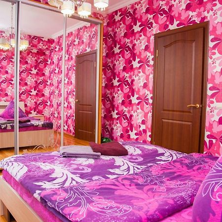 Apartment On Stalevariv Street 7 Zaporizhia Dış mekan fotoğraf