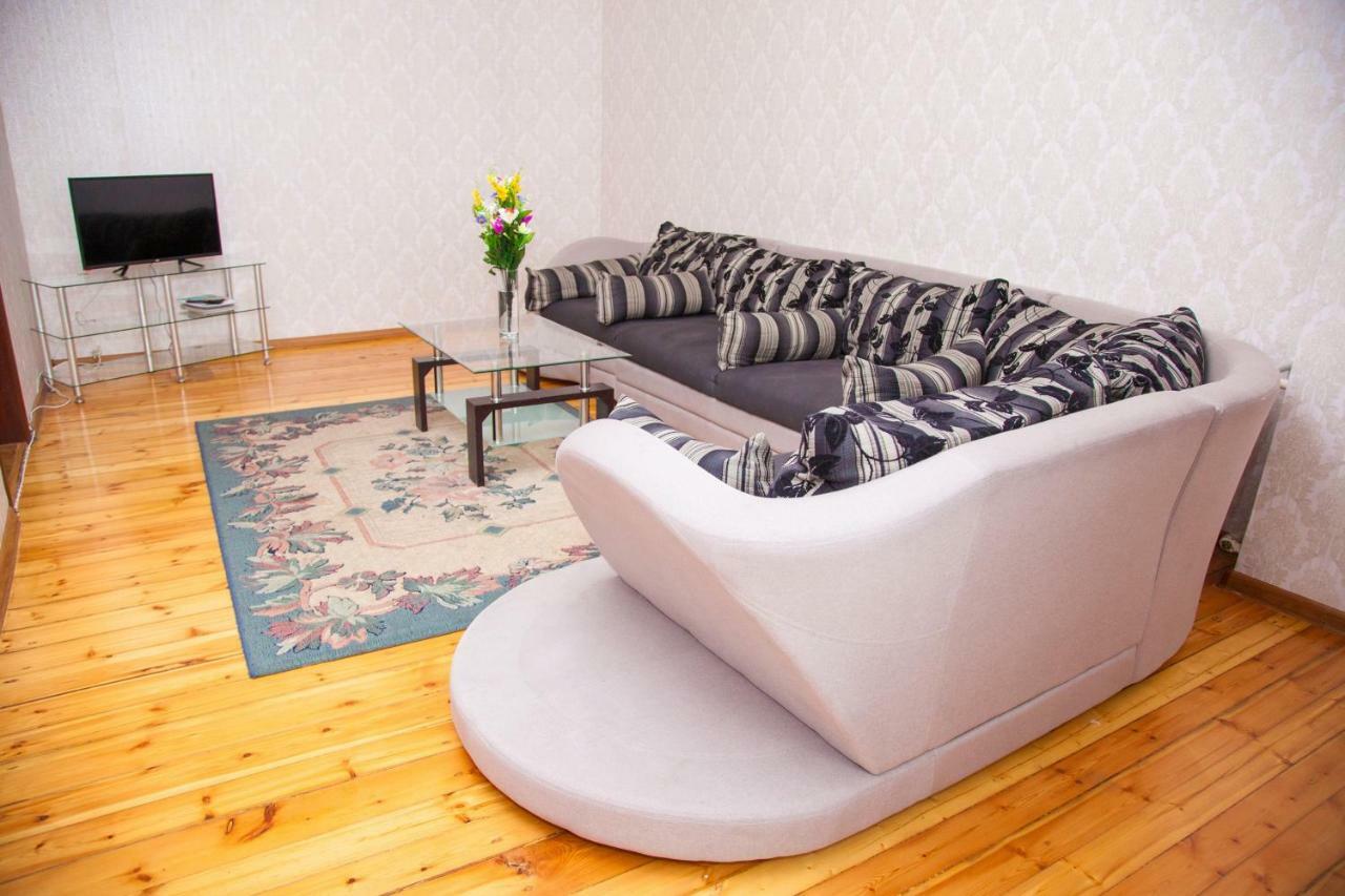 Apartment On Stalevariv Street 7 Zaporizhia Dış mekan fotoğraf