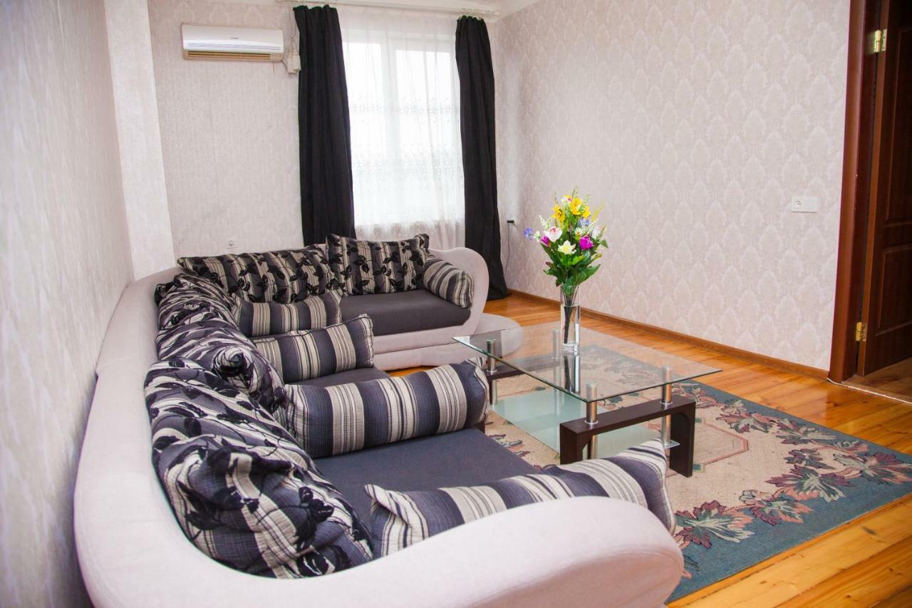 Apartment On Stalevariv Street 7 Zaporizhia Dış mekan fotoğraf