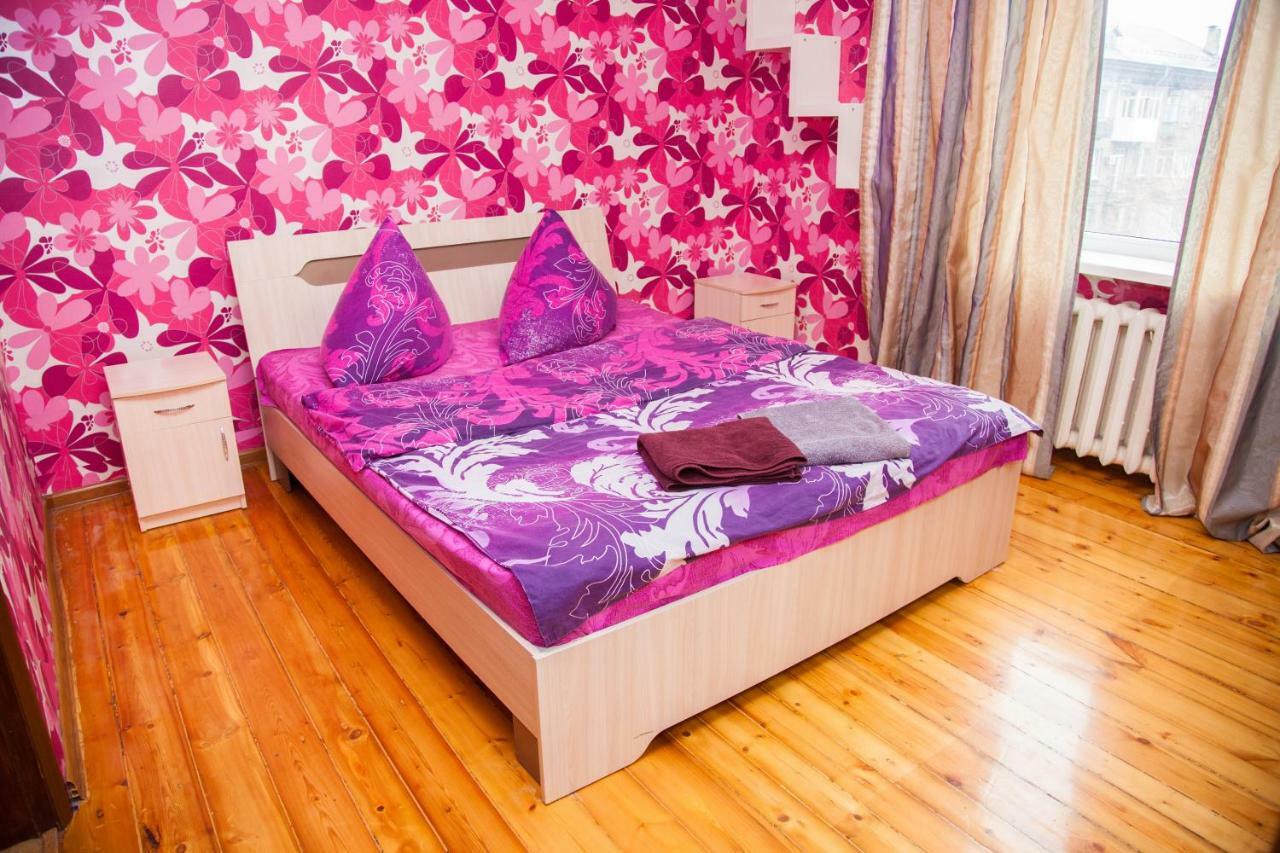 Apartment On Stalevariv Street 7 Zaporizhia Dış mekan fotoğraf